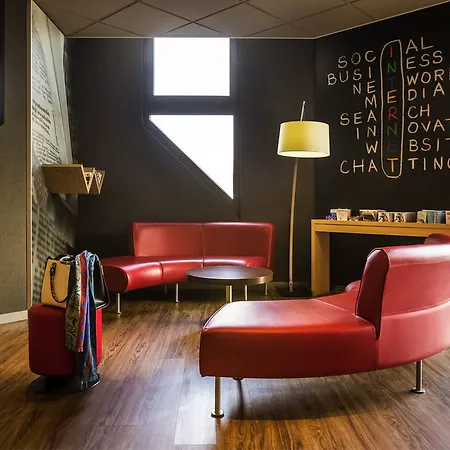 Ibis Lausanne Hotel 2*
