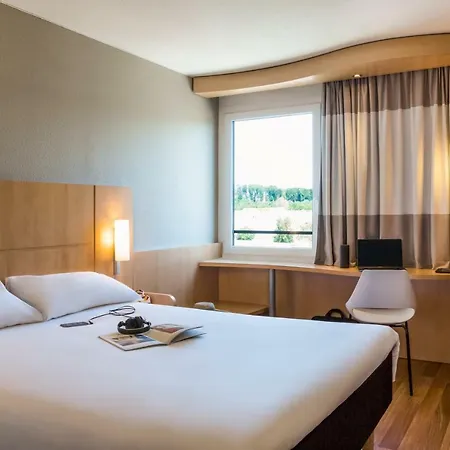 Hotel Ibis Lausanne 2*