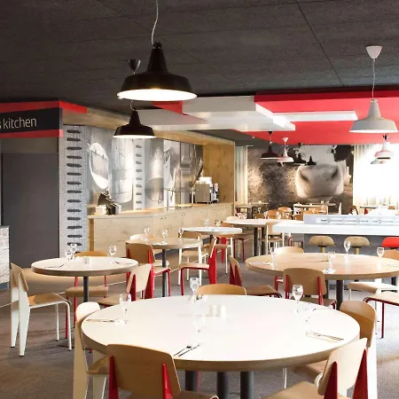 Ibis Lausanne 2* Кріссіер