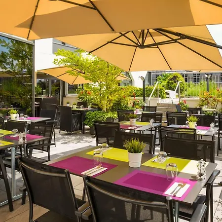 Готель Ibis Lausanne 2*