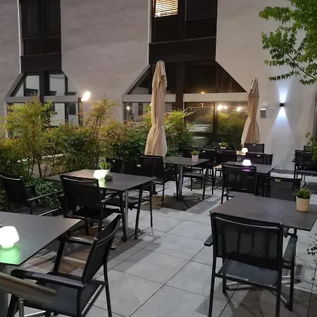 酒店 洛桑克里西尔宜必思酒店 2*